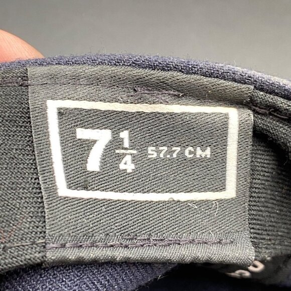 New Era Boston Red Sox Baseball Cap Size 7 1/4 Navy/Red - Picture 8 of 8